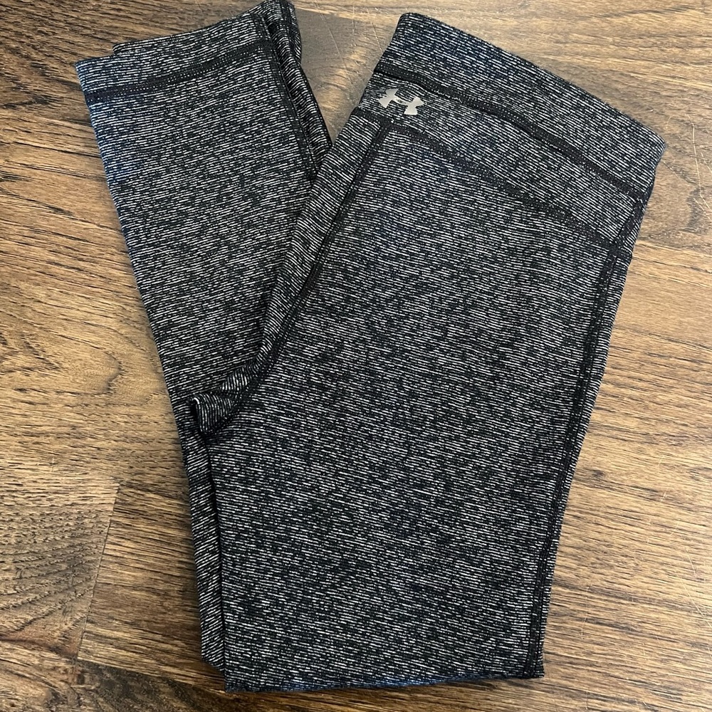 Under Armour Fitted Crop Cropped Leggings in Heather Gray Size Extra Small